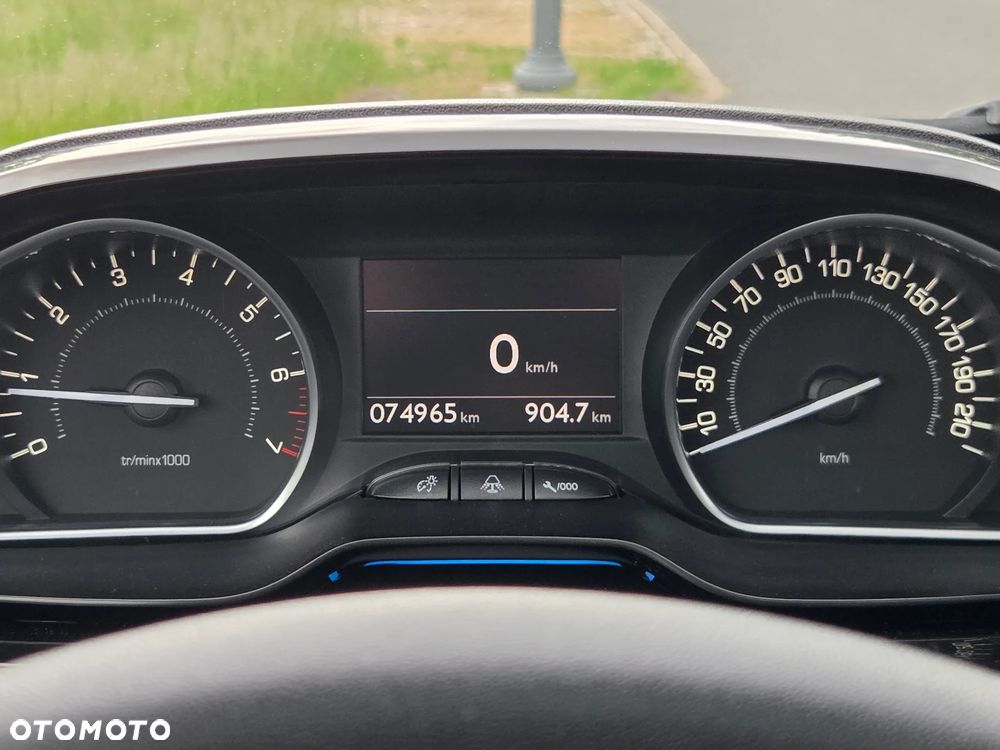 Peugeot 208 95 VTI Allure - 13