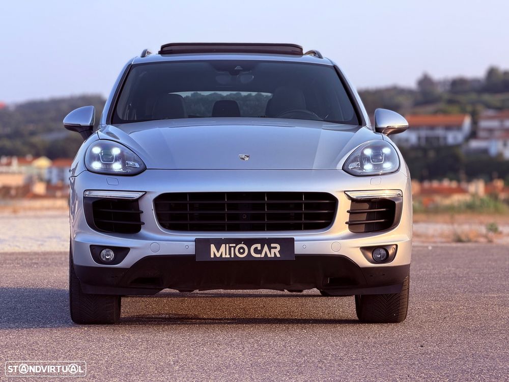 Porsche Cayenne S - 23