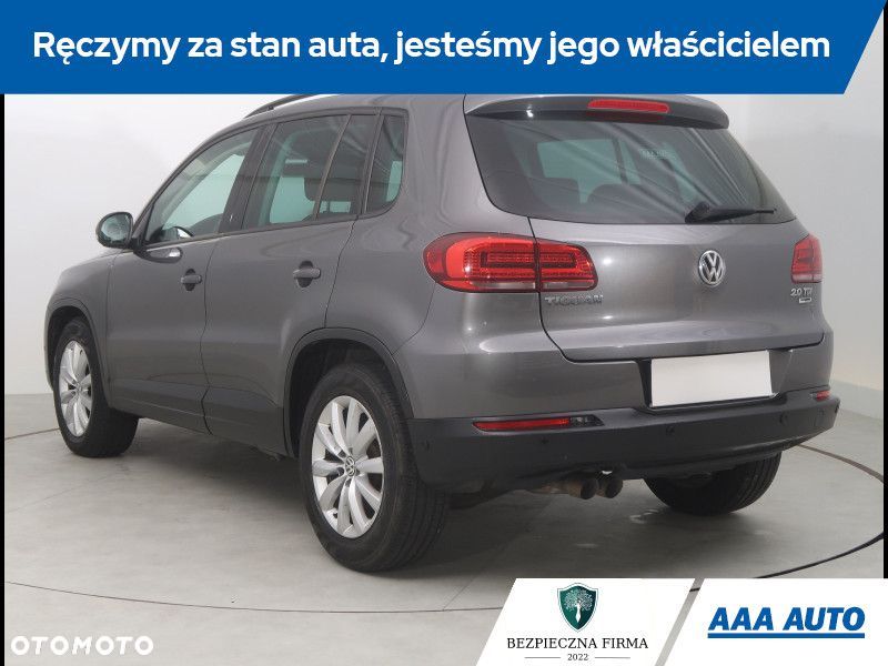 Volkswagen Tiguan - 5
