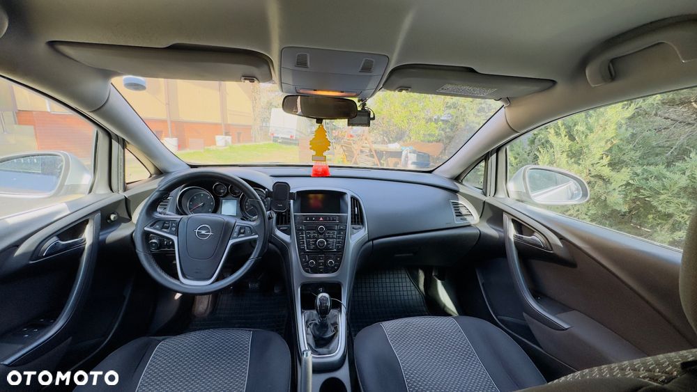 Opel Astra 1.7 CDTI - 11