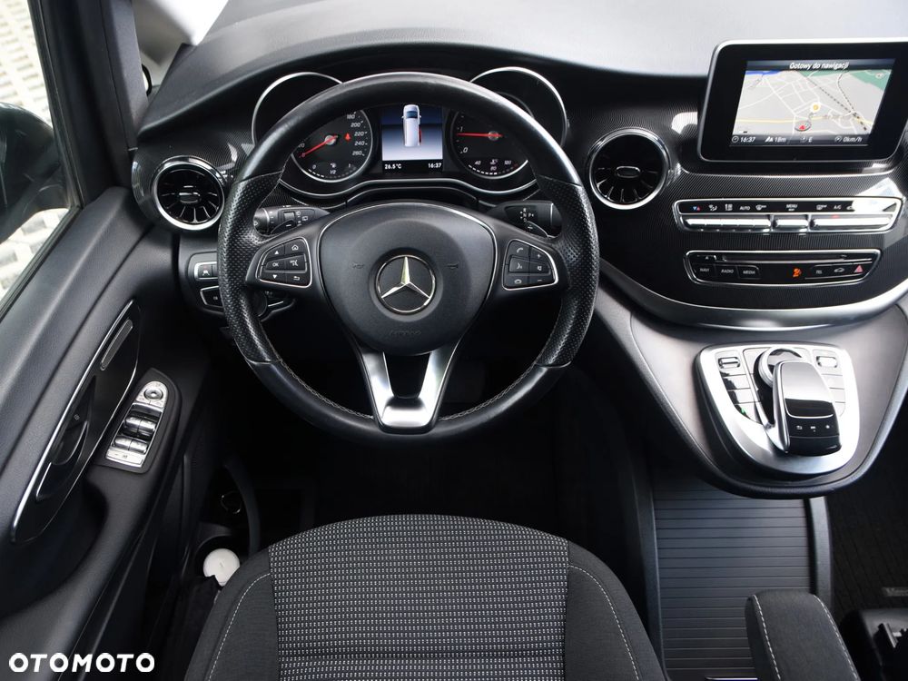 Mercedes-Benz Klasa V 300 d 9G-Tronic - 19