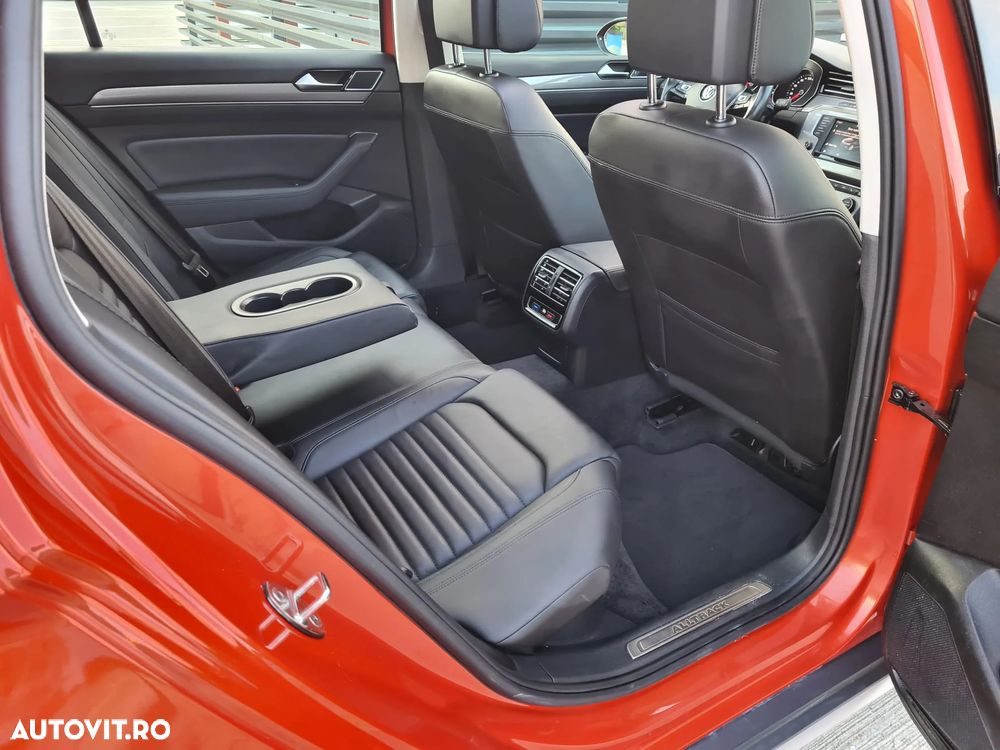 Volkswagen Passat Alltrack - 12