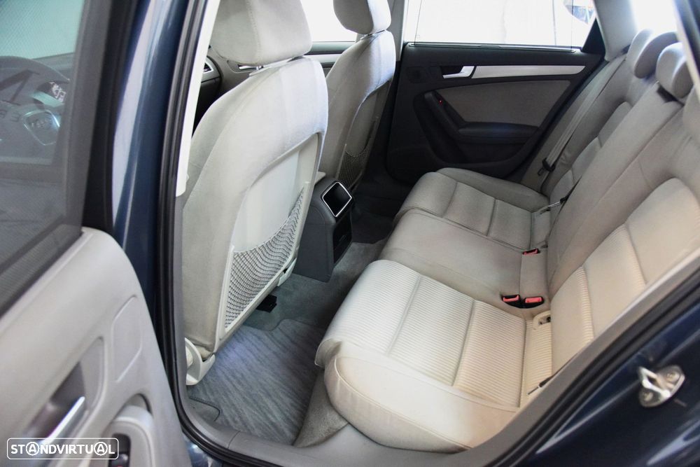 Audi A4 Avant 2.0 TDI Business Line Advance Multitronic - 18