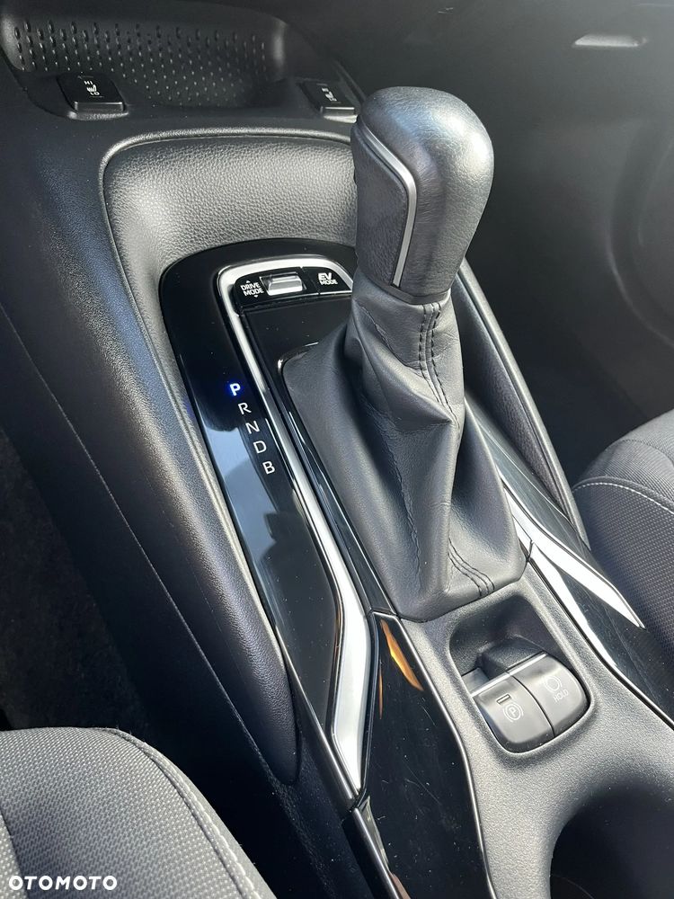 Suzuki Swace 1.8 Hybrid Premium Plus CVT - 22