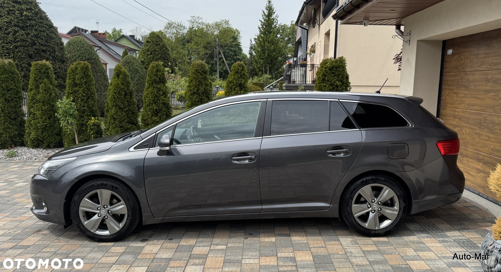 Toyota Avensis 1.8 Premium - 3