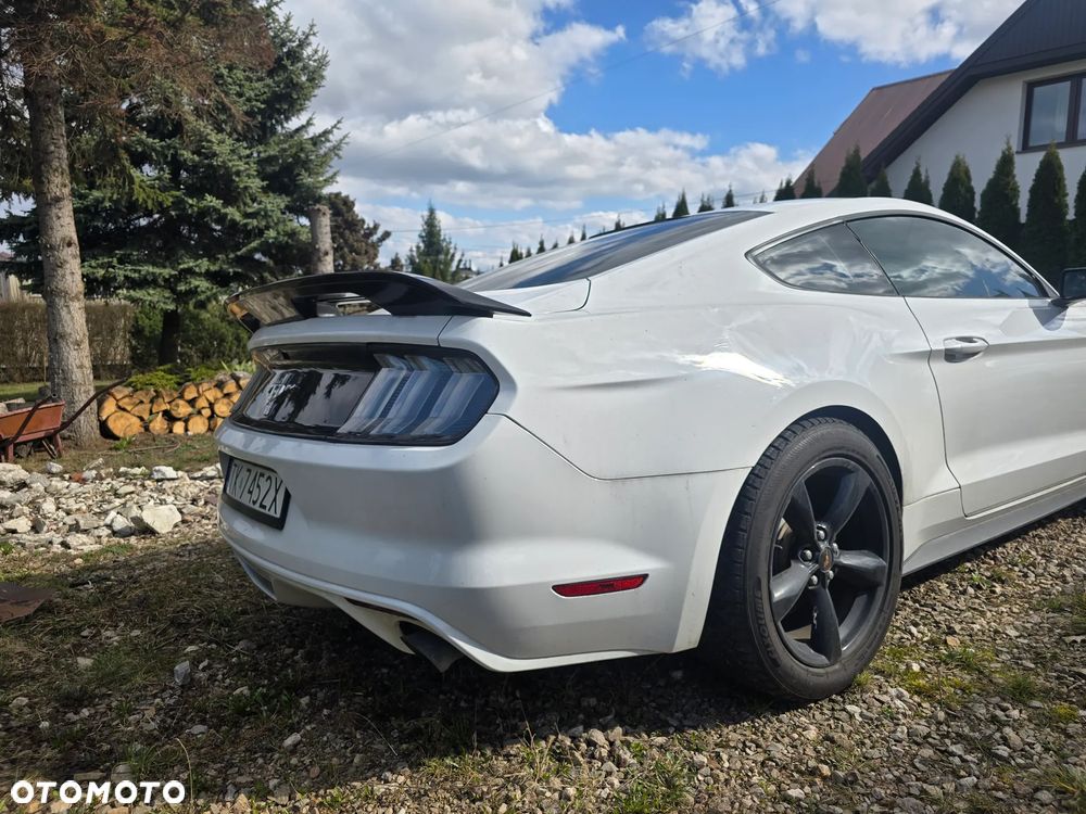 Ford Mustang 3.7 V6 - 5