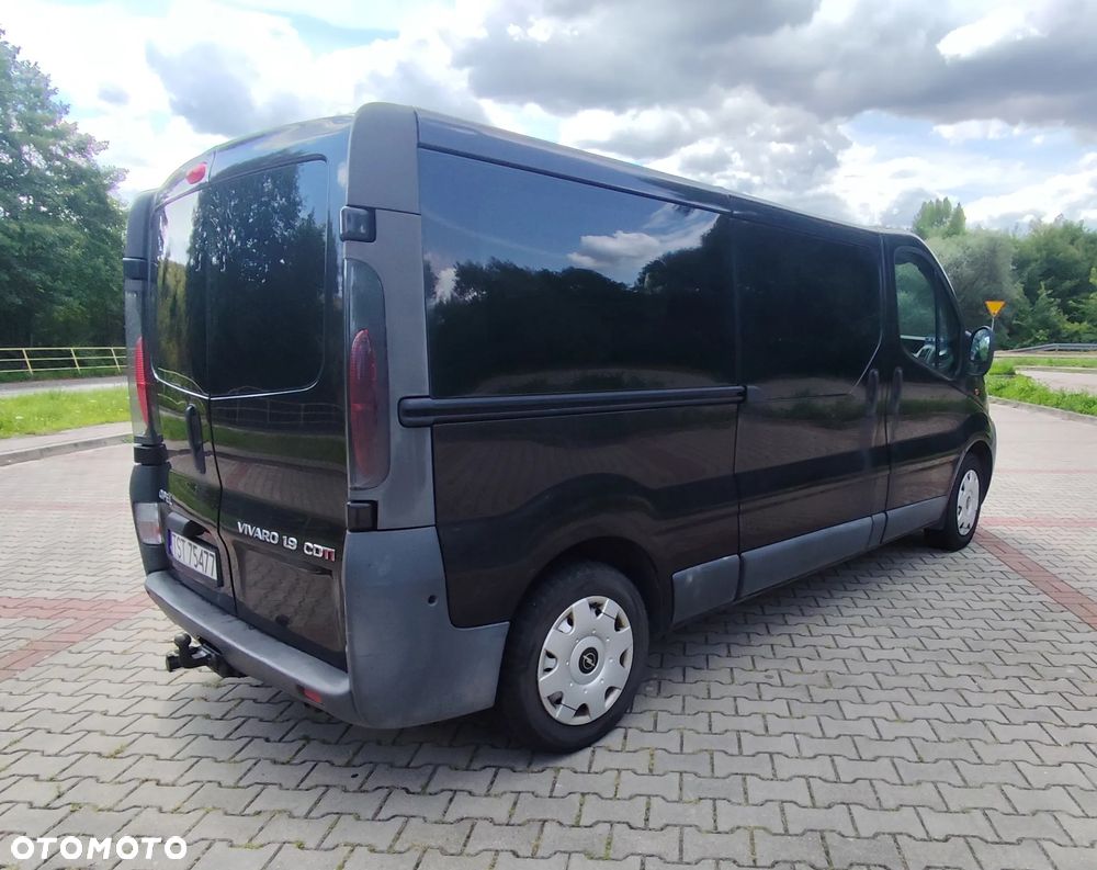 Opel Vivaro L2H1 2.9t - 7