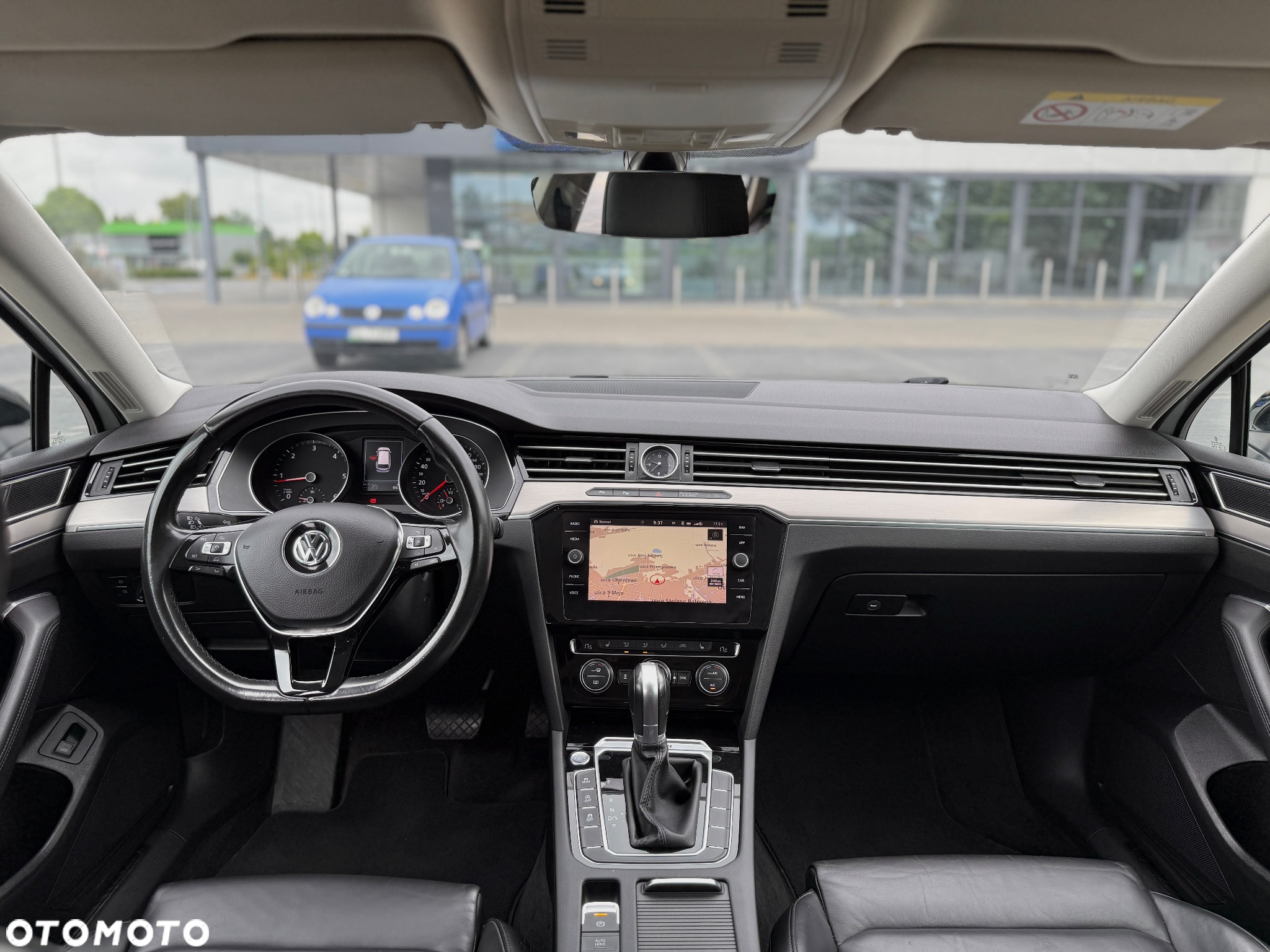 Volkswagen Passat Variant 2.0 TDI SCR DSG (BlueM Tech) Comfortline - 21