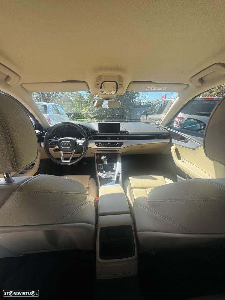 Audi A4 Avant 2.0 TDI Design - 16