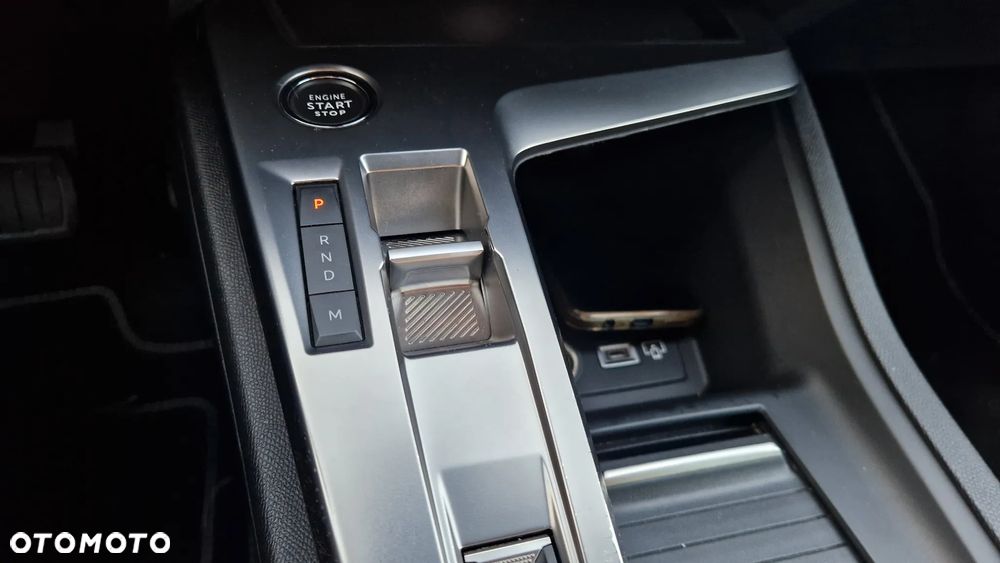 Peugeot 308 1.2 PureTech Active Pack S&S EAT8 - 19