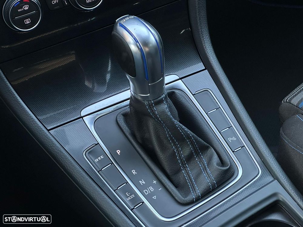 VW Golf 1.4 GTE Plug-in - 29