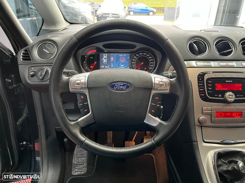 Ford S-Max 1.8 TDCi Titanium 7L - 16