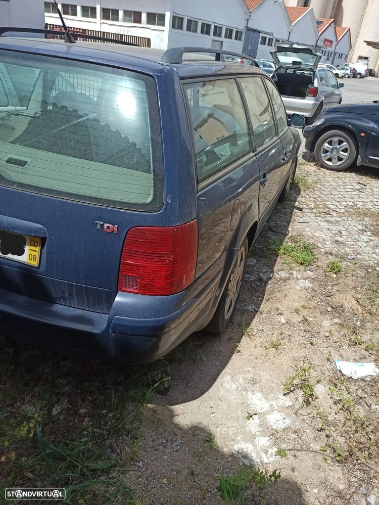 VW Passat Variant 2.5 TDi Highline - 5