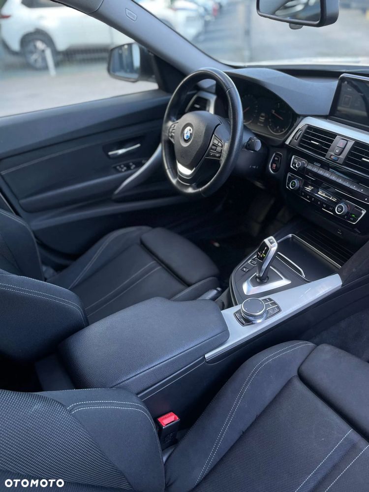 BMW Seria 3 320d xDrive Advantage - 10