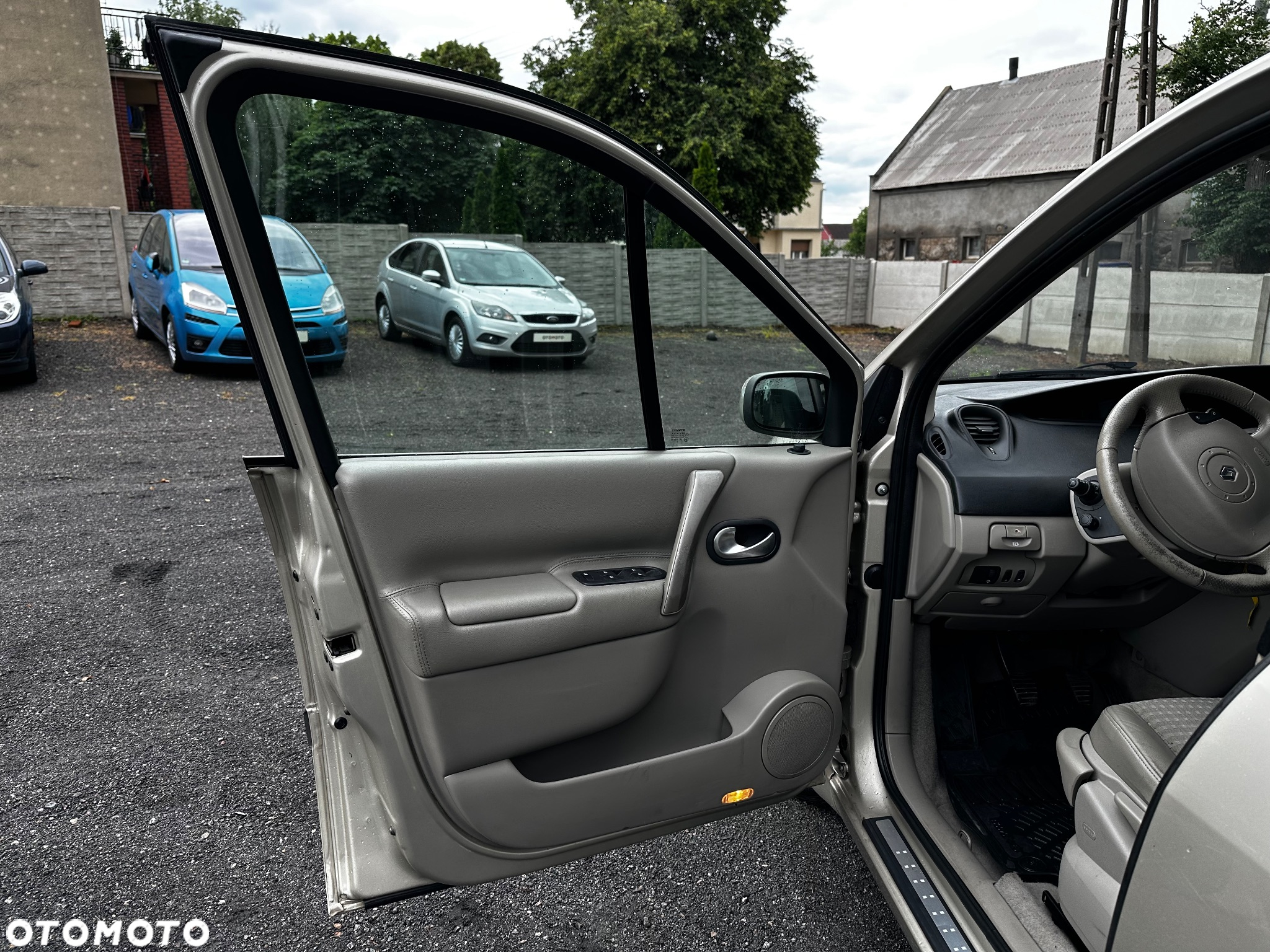 Renault Scenic 2.0 16V Luxe Dynamique - 16