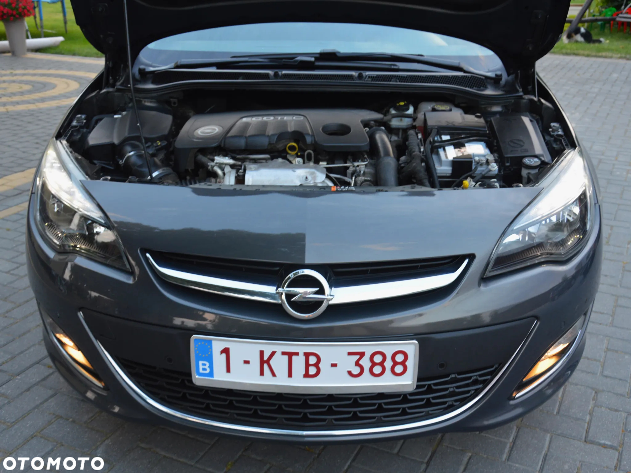 Opel Astra IV 1.6 CDTI Cosmo - 13