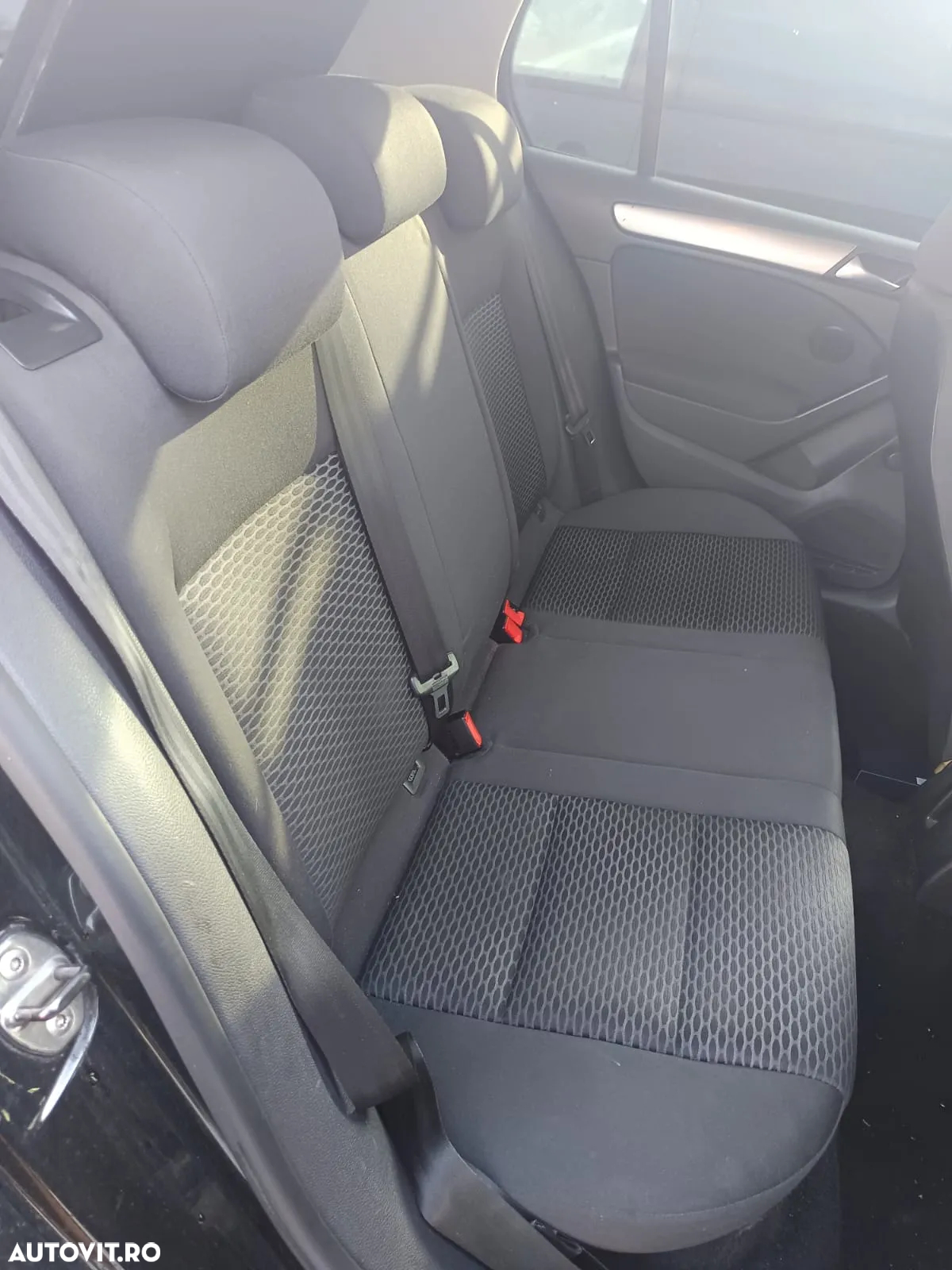 Dezmembram Volkswagen Golf VI hatchback 1.4 benzina Cod motor: CGGA, cutie manuala - 7