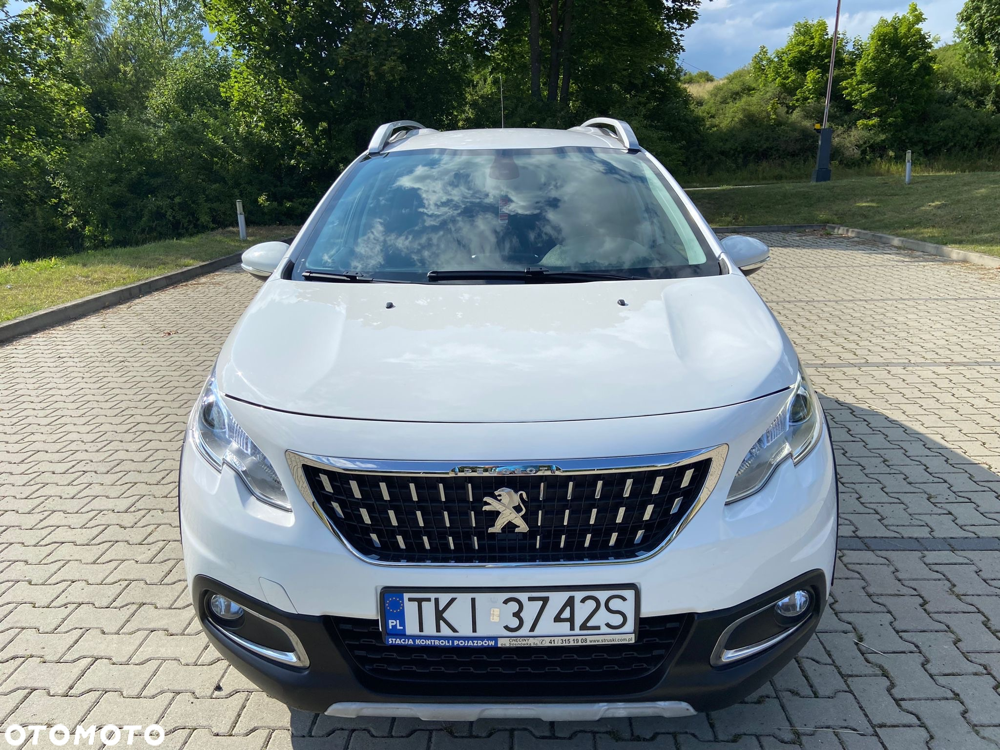 Peugeot 2008 - 11