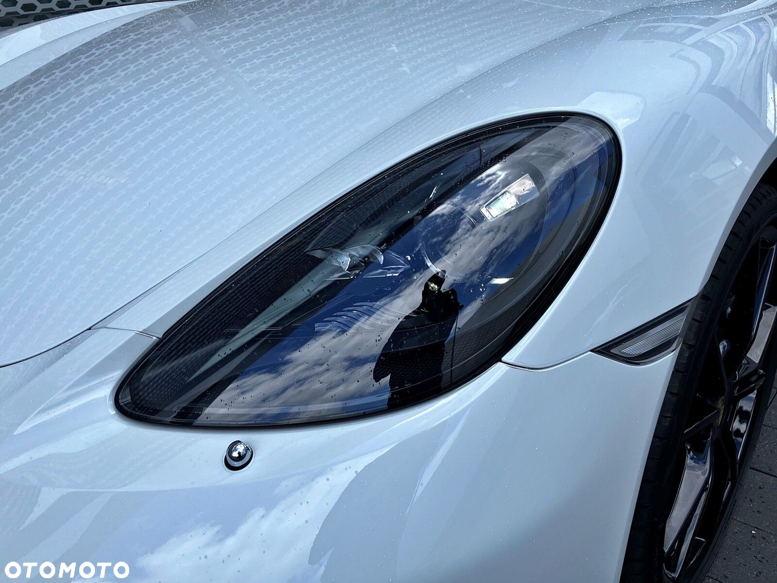Porsche 718 Cayman - 11