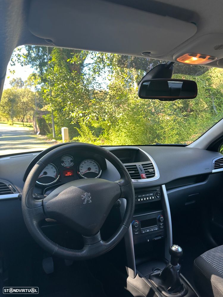 Peugeot 207 1.4 16V Sport - 17