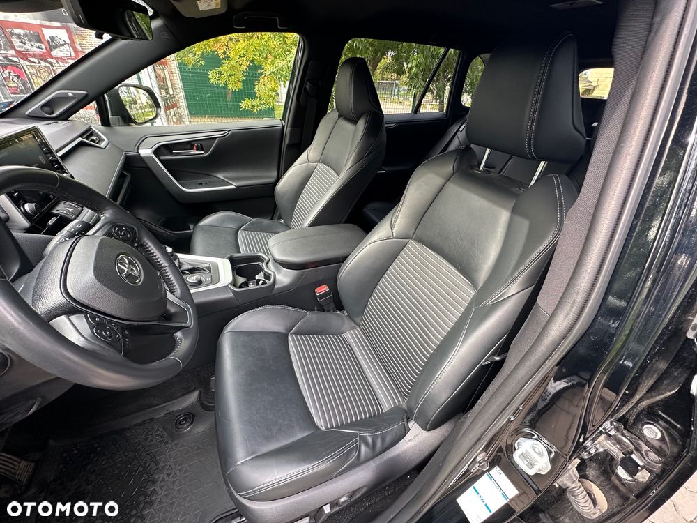 Toyota RAV4 2.5 Hybrid Black Edition by JBL 4x4 - 15