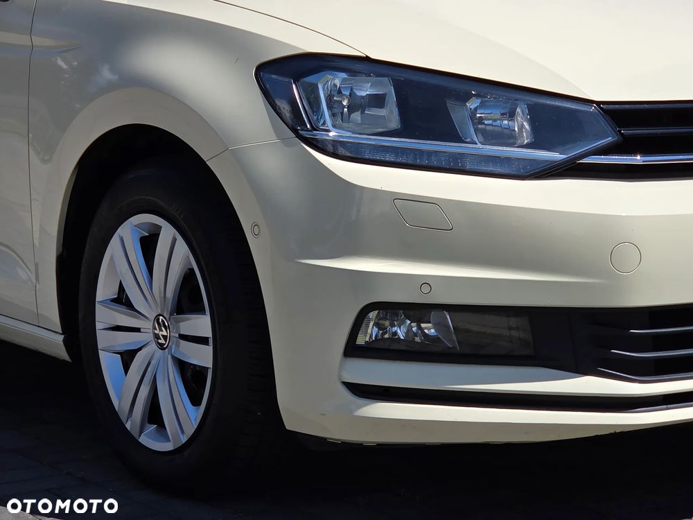 Volkswagen Touran 2.0 TDI SCR DSG Trendline - 11