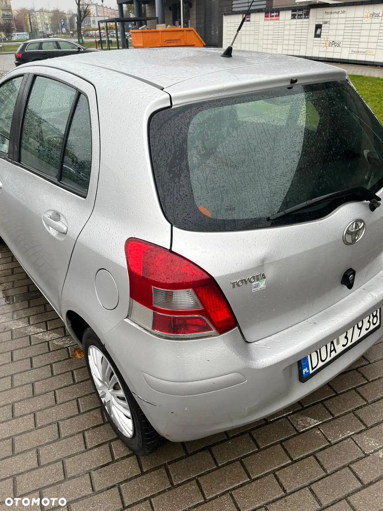 Toyota Yaris - 7