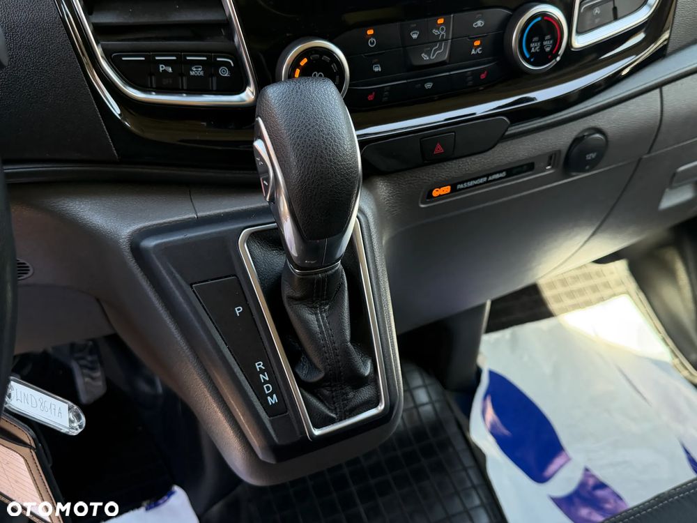 Ford TRANSIT CUSTOM - 21