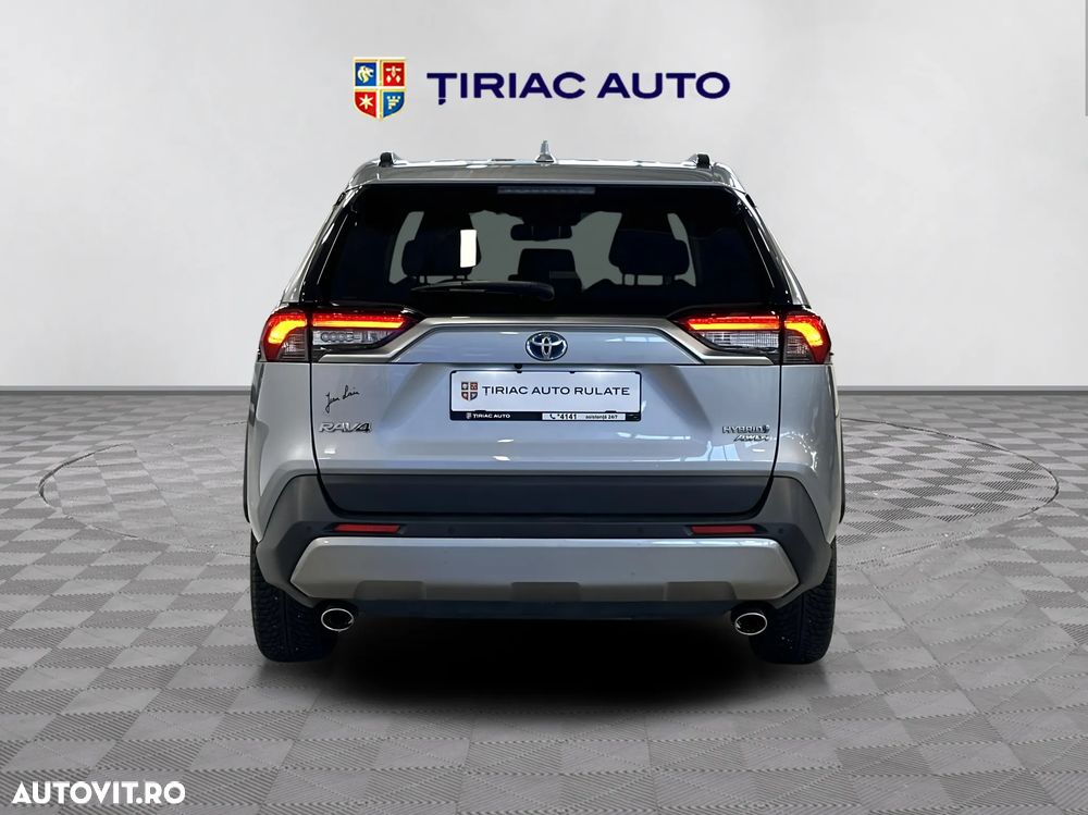 Toyota RAV4 - 4