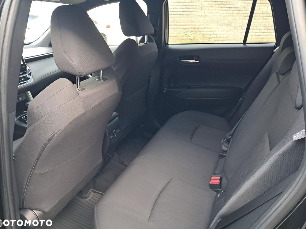 Toyota Corolla Cross - 10