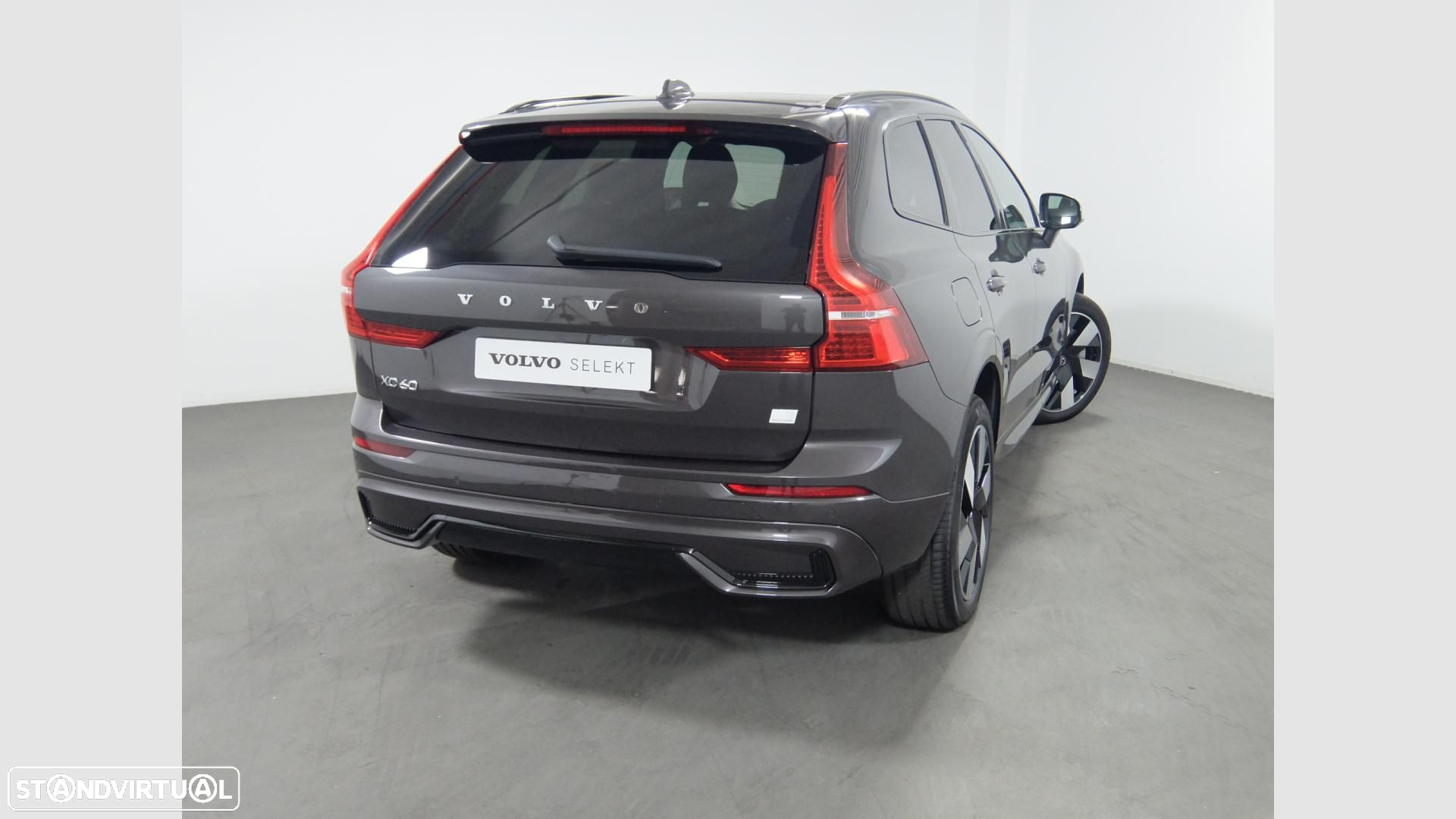 Volvo XC 60 2.0 T8 PHEV Plus Dark AWD - 6