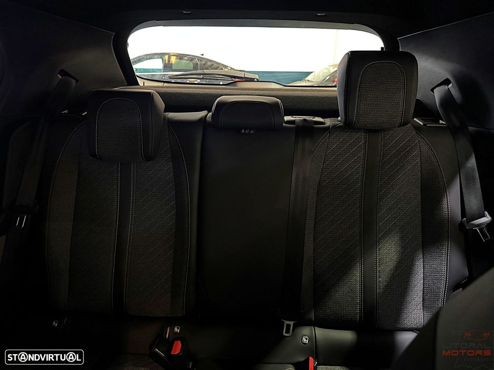 Peugeot 2008 1.2 PureTech Allure Pack - 38