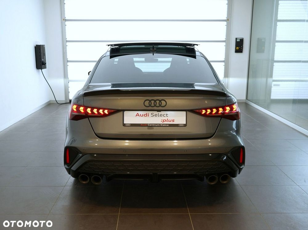 Audi S3 Limousine - 4