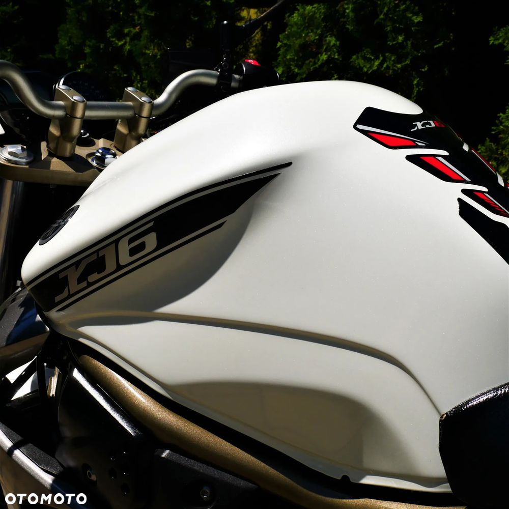 Yamaha XJ - 19