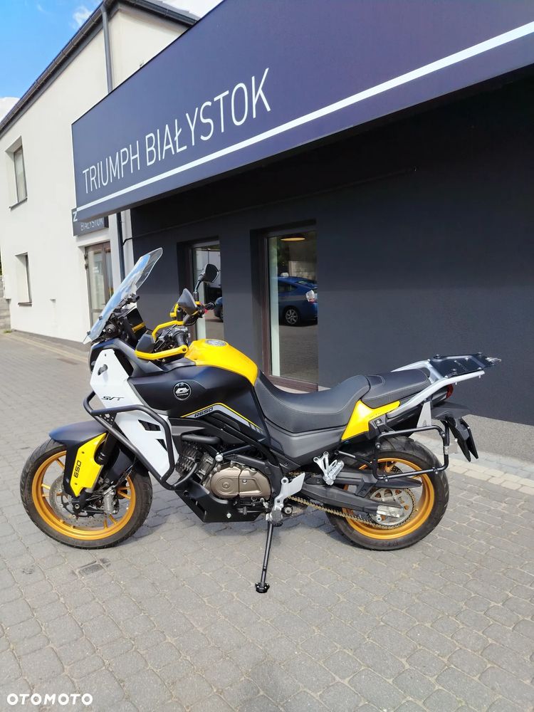QJMOTOR SVT 650 - 8