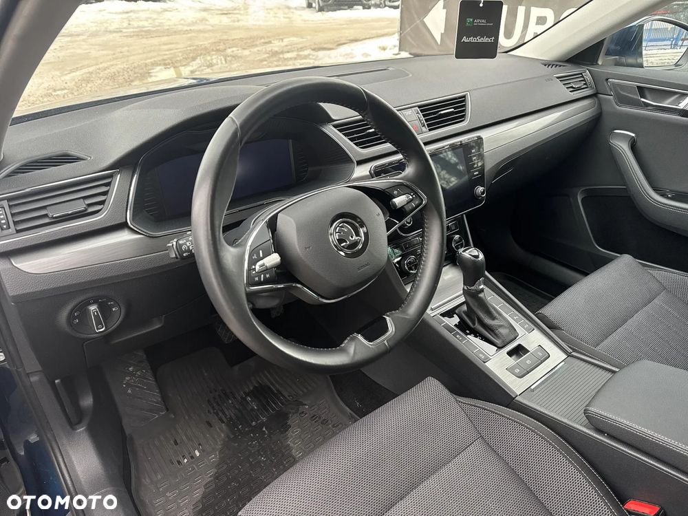 Skoda Superb 2.0 TDI SCR Style DSG - 10