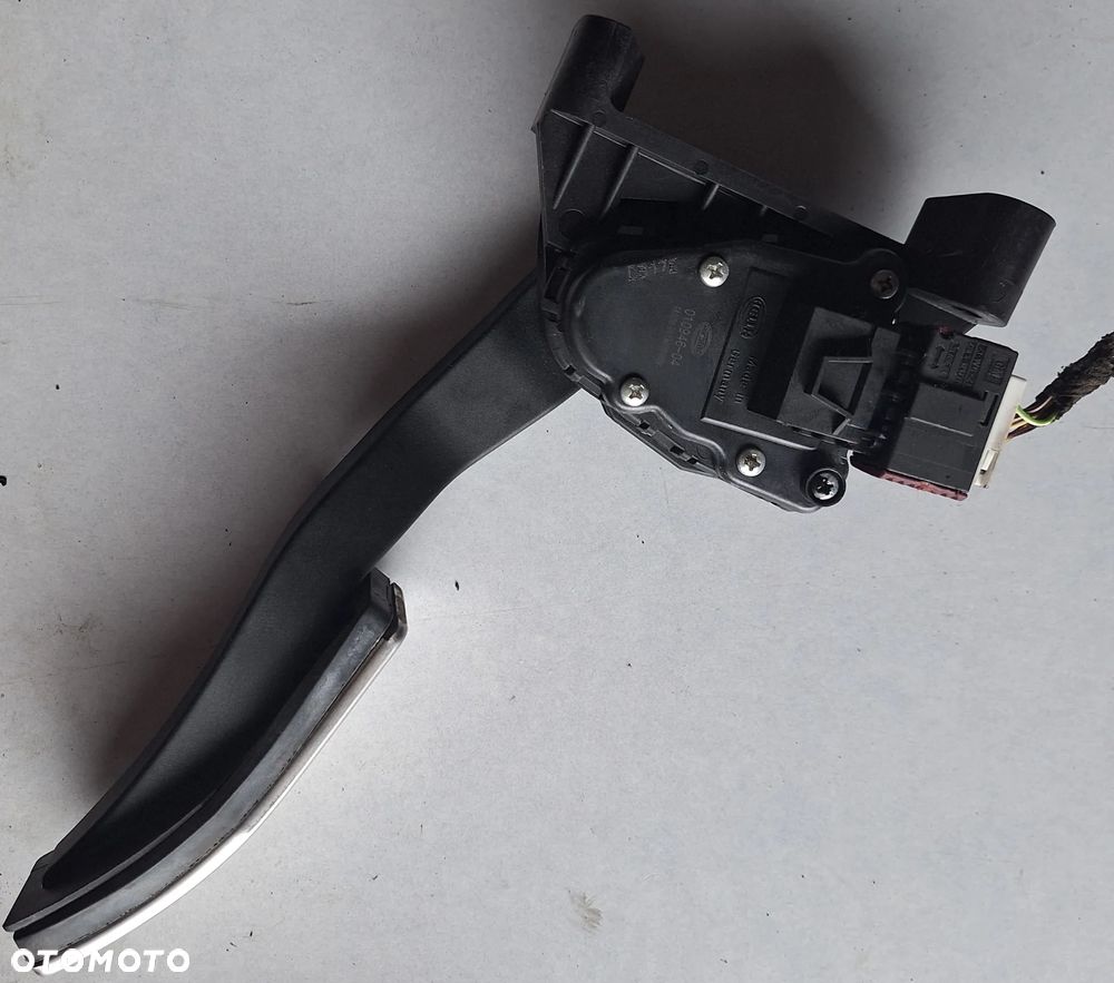 POTENCJOMETR PEDAŁ GAZU HELLA 010946-04-OPEL ASTRA H/2,0 TURBO - EUROPA - 1