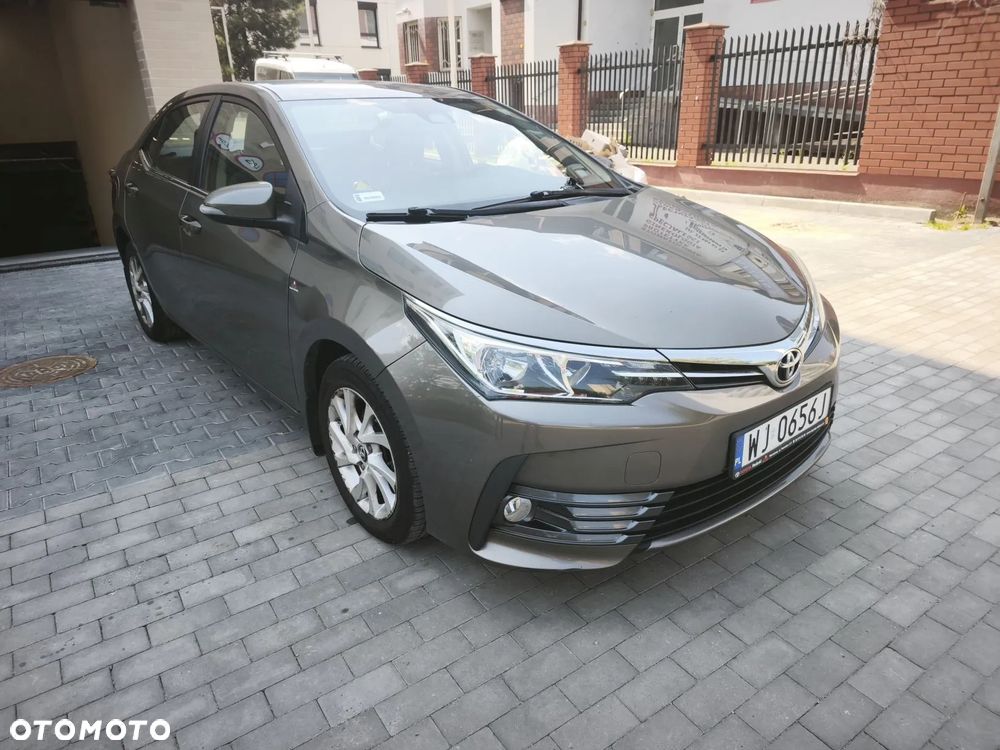 Toyota Corolla - 1