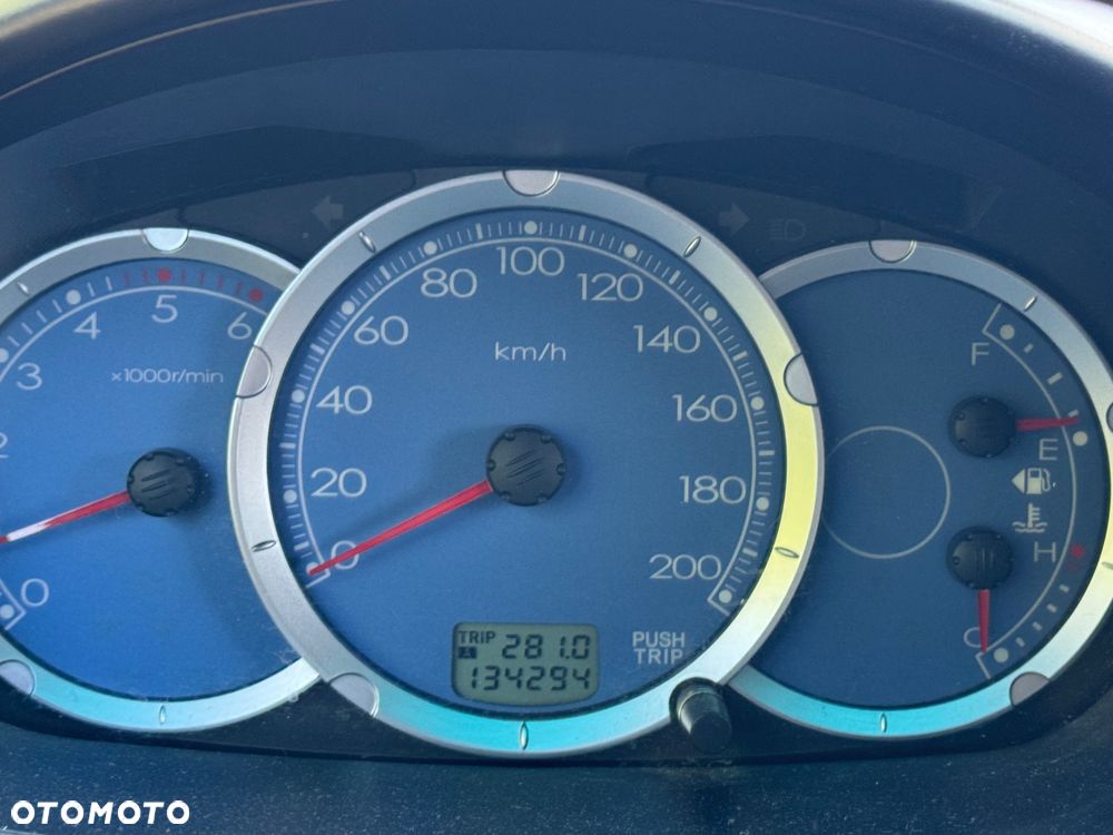 Mitsubishi L200 2.5 DID Intense + - 25