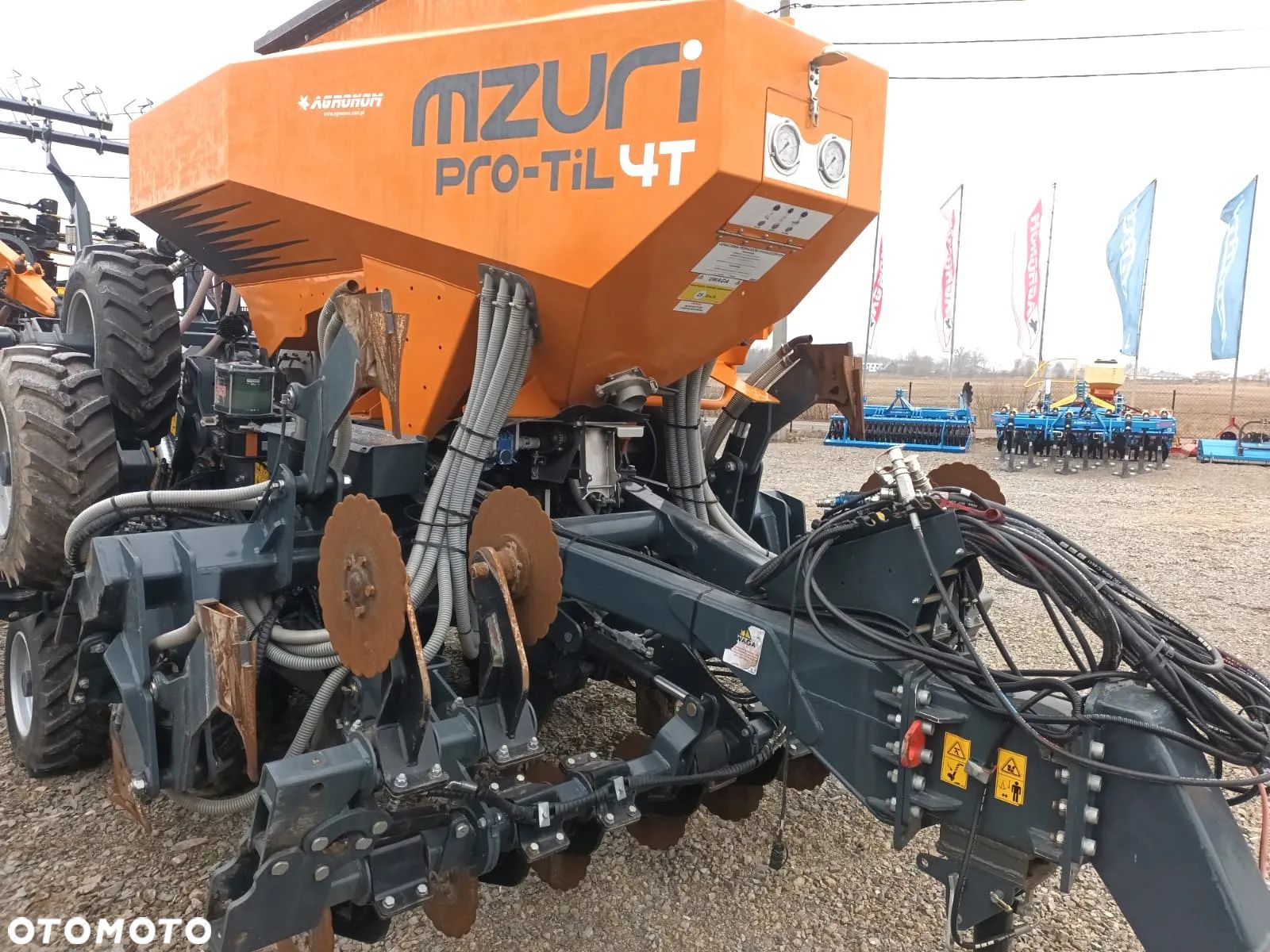 Inny MZURI Pro-Til 4T Select z XZACT - 1