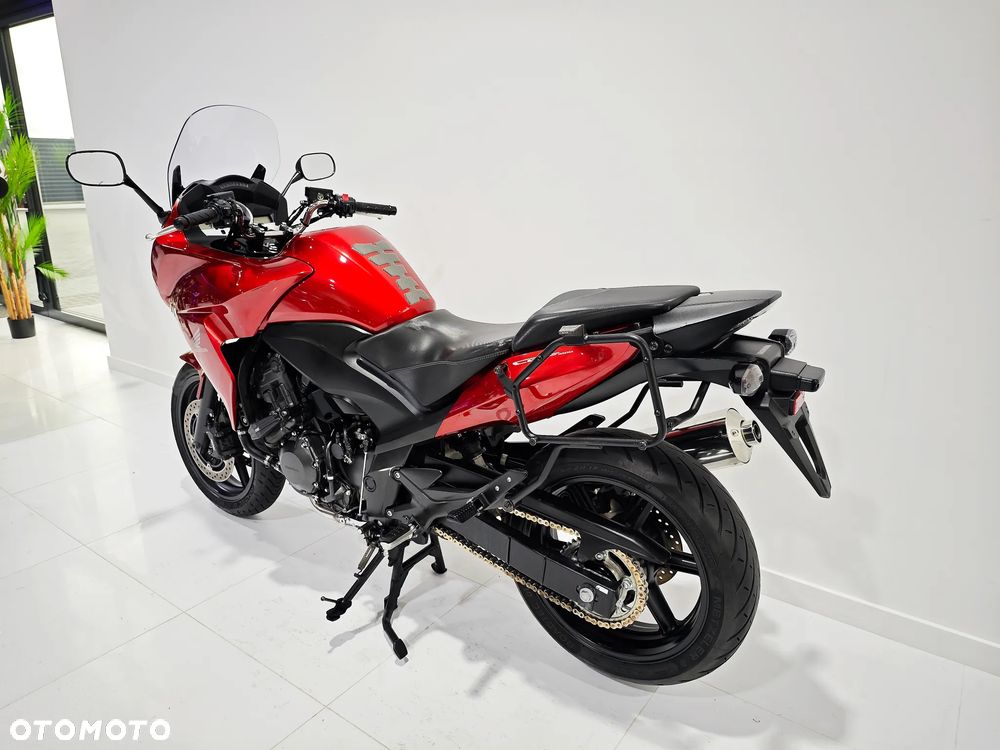 Honda CBF - 8