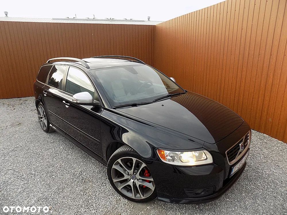 Volvo V50 2.0D R-Design Momentum - 1