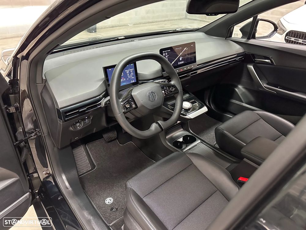 MG MG4 77 kWh Extended Range Luxury - 10