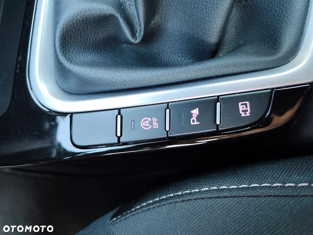 Kia Ceed 1.5 T-GDI OPF JBL Sound Edition - 16