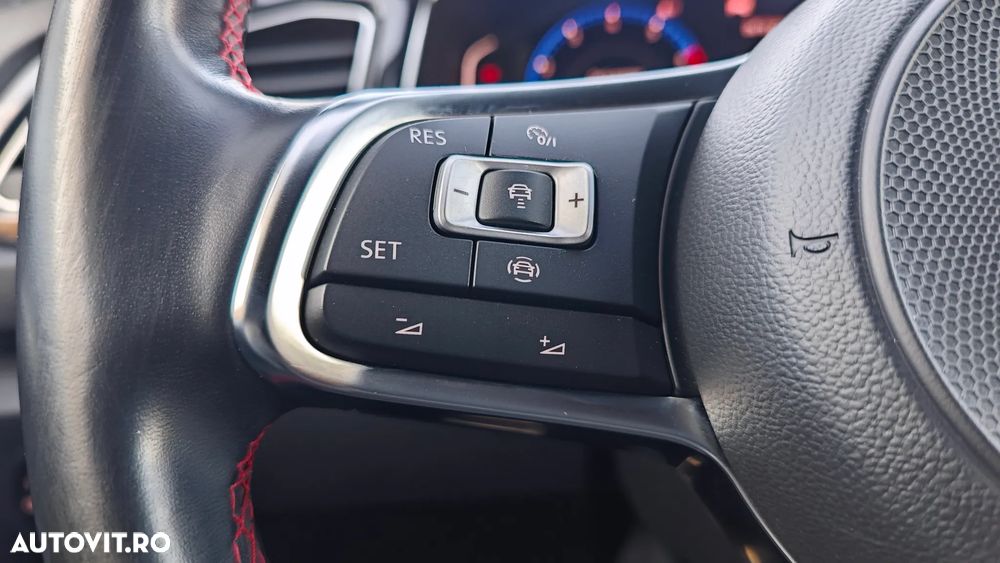 Volkswagen T-ROC 2.0 TSI 4Mot DSG Sport - 11