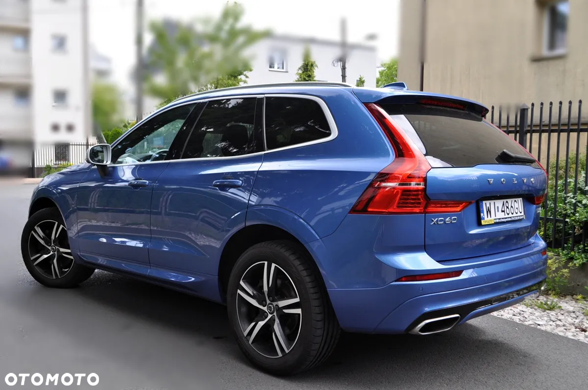 Volvo XC 60 D5 SCR AWD R-Design - 9