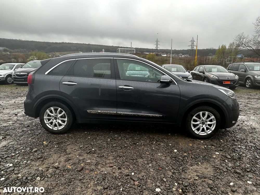 Kia Niro 1.6 GDI PHEV 2WD Aut. Edition 7 - 11