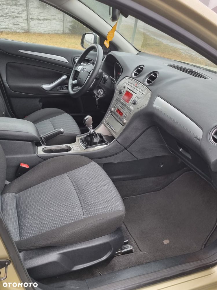 Ford Mondeo - 7