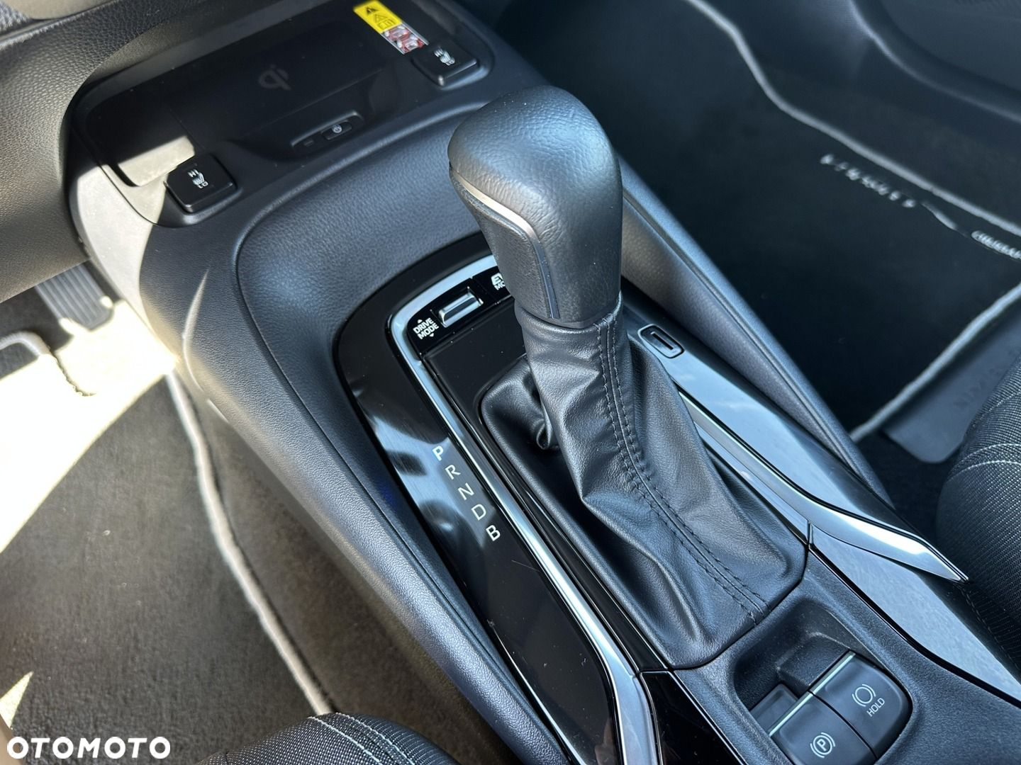 Toyota Corolla 1.8 Hybrid Comfort - 21