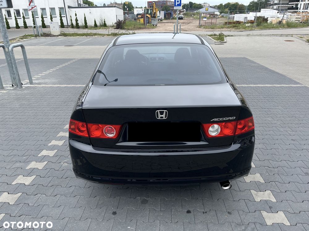 Honda Accord 2.0 Executive - 9